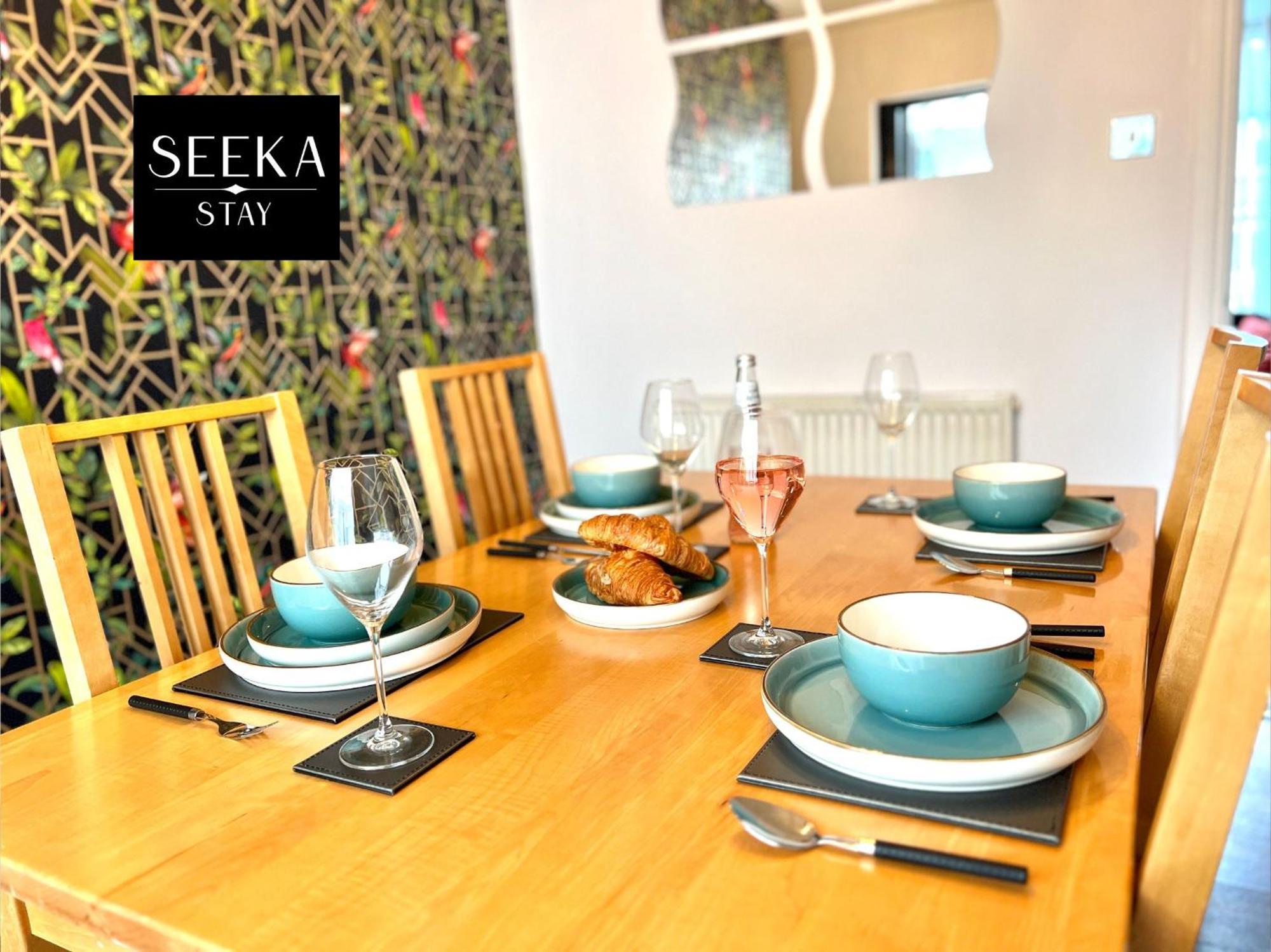 Cosy 2-Bedroom House, Walking Distance Cbs, Ideal For Contractors-Business Stays Coventry Bagian luar foto